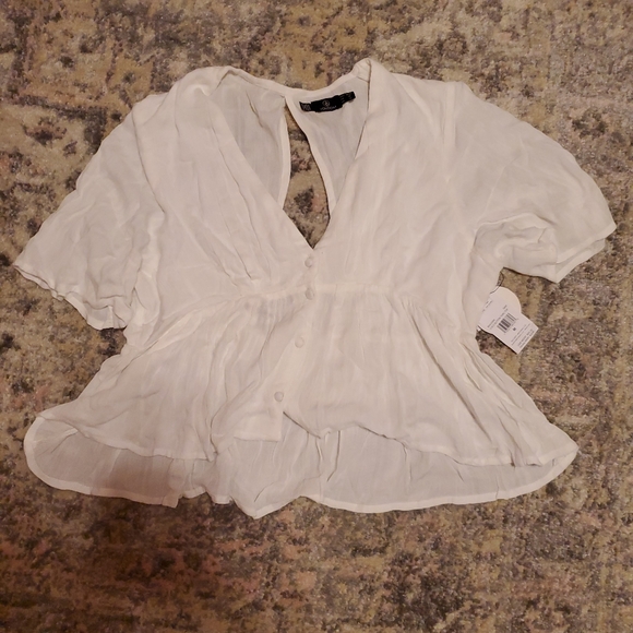 Volcom top - Picture 2 of 4